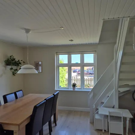Nybo House * Præstø